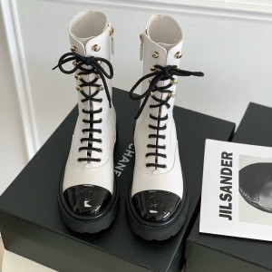 Ботинки Chanel F2460